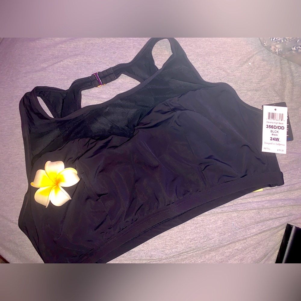 Plus-Size>Swim top<24W